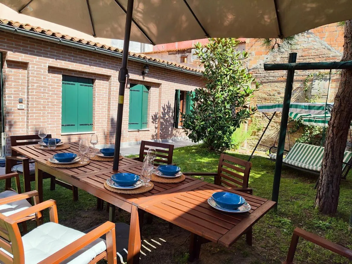 Ca' Mazzega Daire Murano 0*,